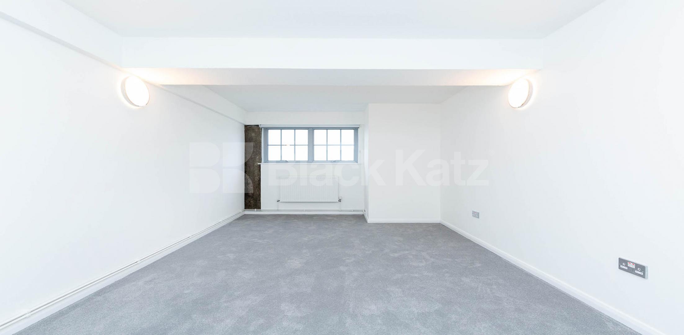 			STUNNING 2 BEDROOM WAREHOUSE APARTMENT, 3 Bedroom, 2 bath, 1 reception Flat			 ABILITY VIEW-KINGSLAND ROAD, DALSTON/HAGGERSTON